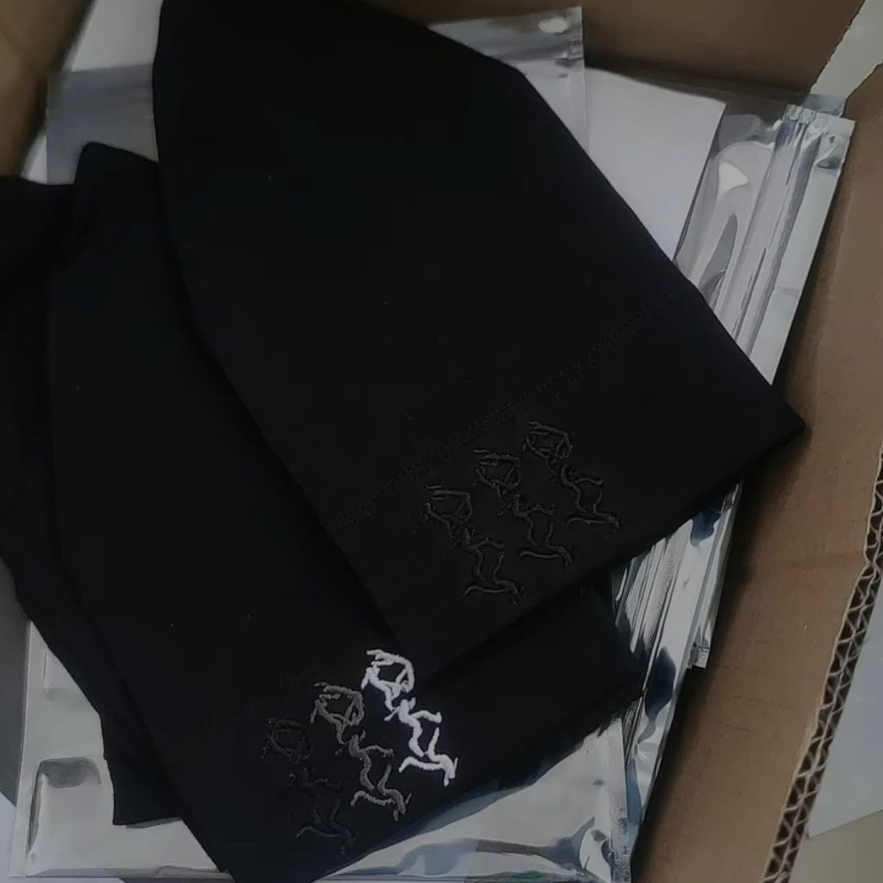 Façade 'Spectrum' Skull Cap