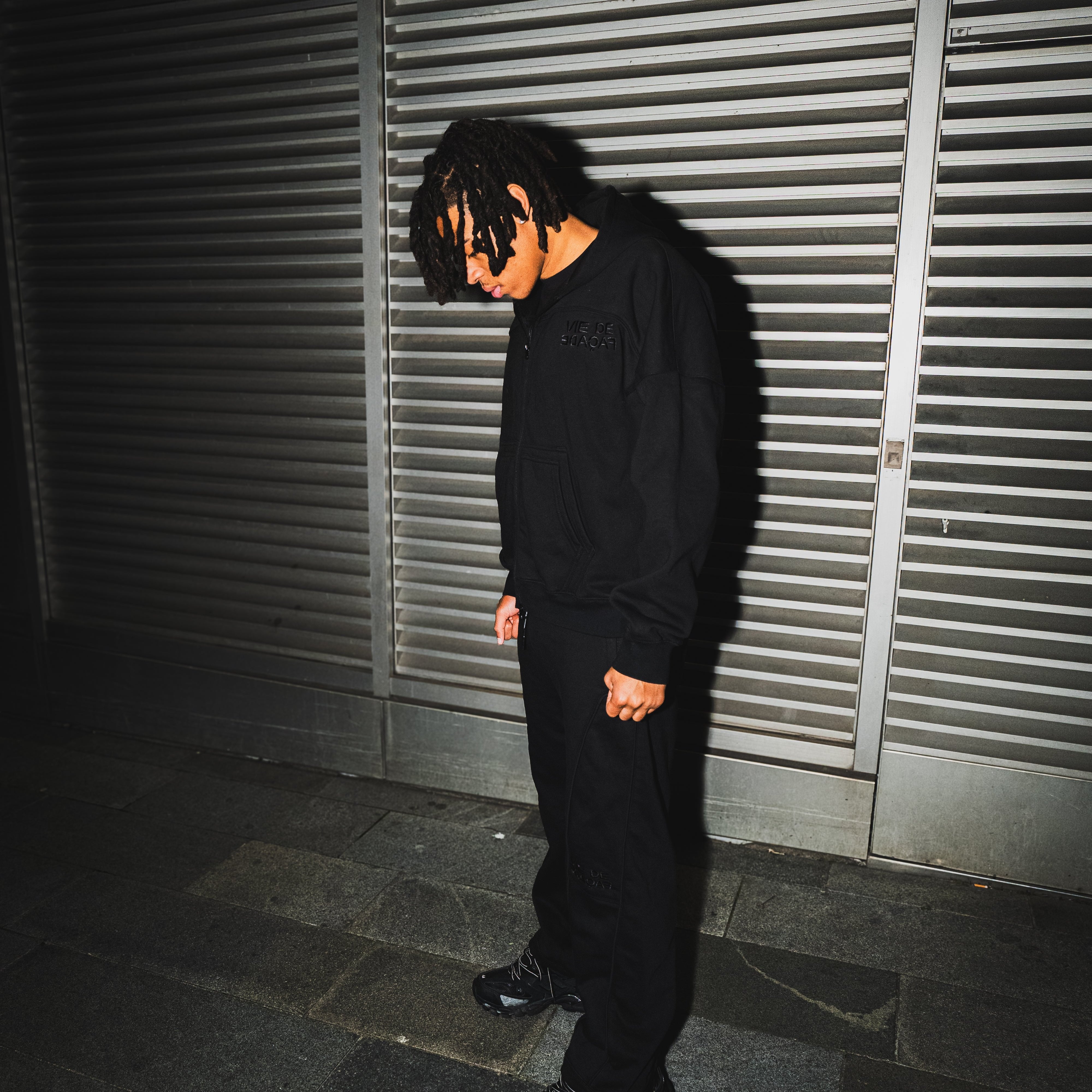 VDFAÇADE ZIPPER (BLACKOUT)